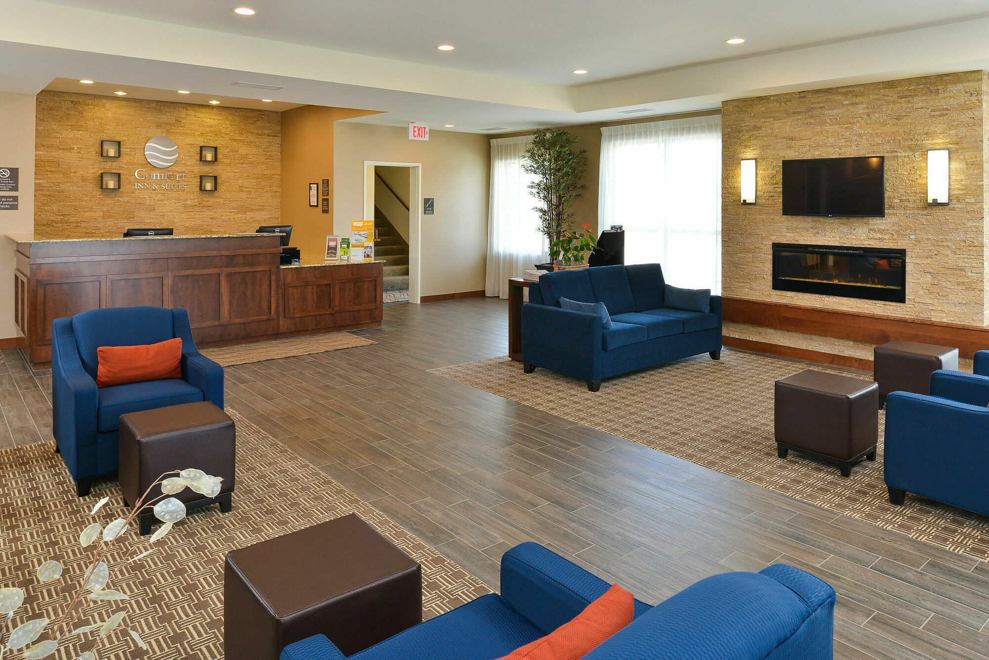 Comfort Suites Downtown Windsor Kültér fotó