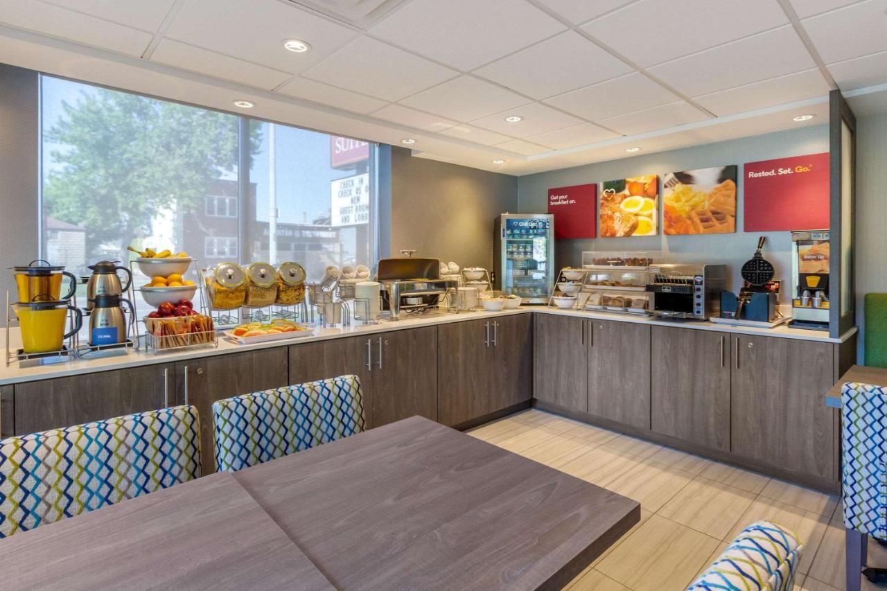 Comfort Suites Downtown Windsor Kültér fotó