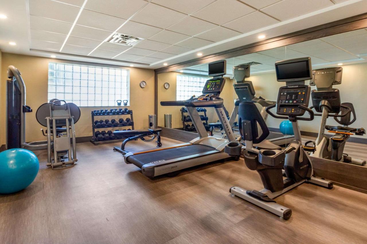 Comfort Suites Downtown Windsor Kültér fotó