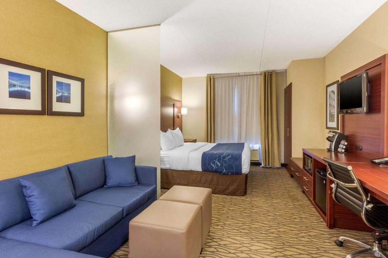 Comfort Suites Downtown Windsor Kültér fotó